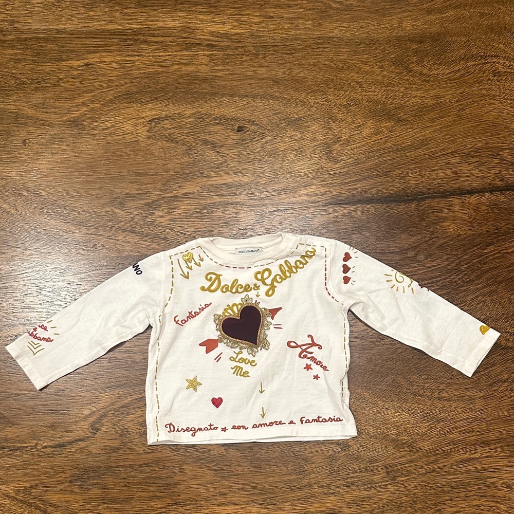 Dolce & Gabbana White Long-Sleeve Kids Top with Gold and Burgundy Heart